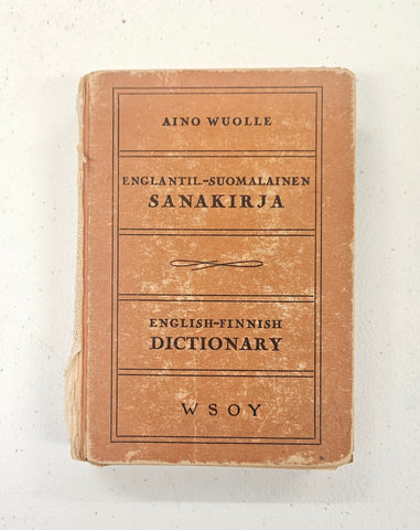 Englantil-Sumalainen Sanakirja (English-Finnish Dictionary)
